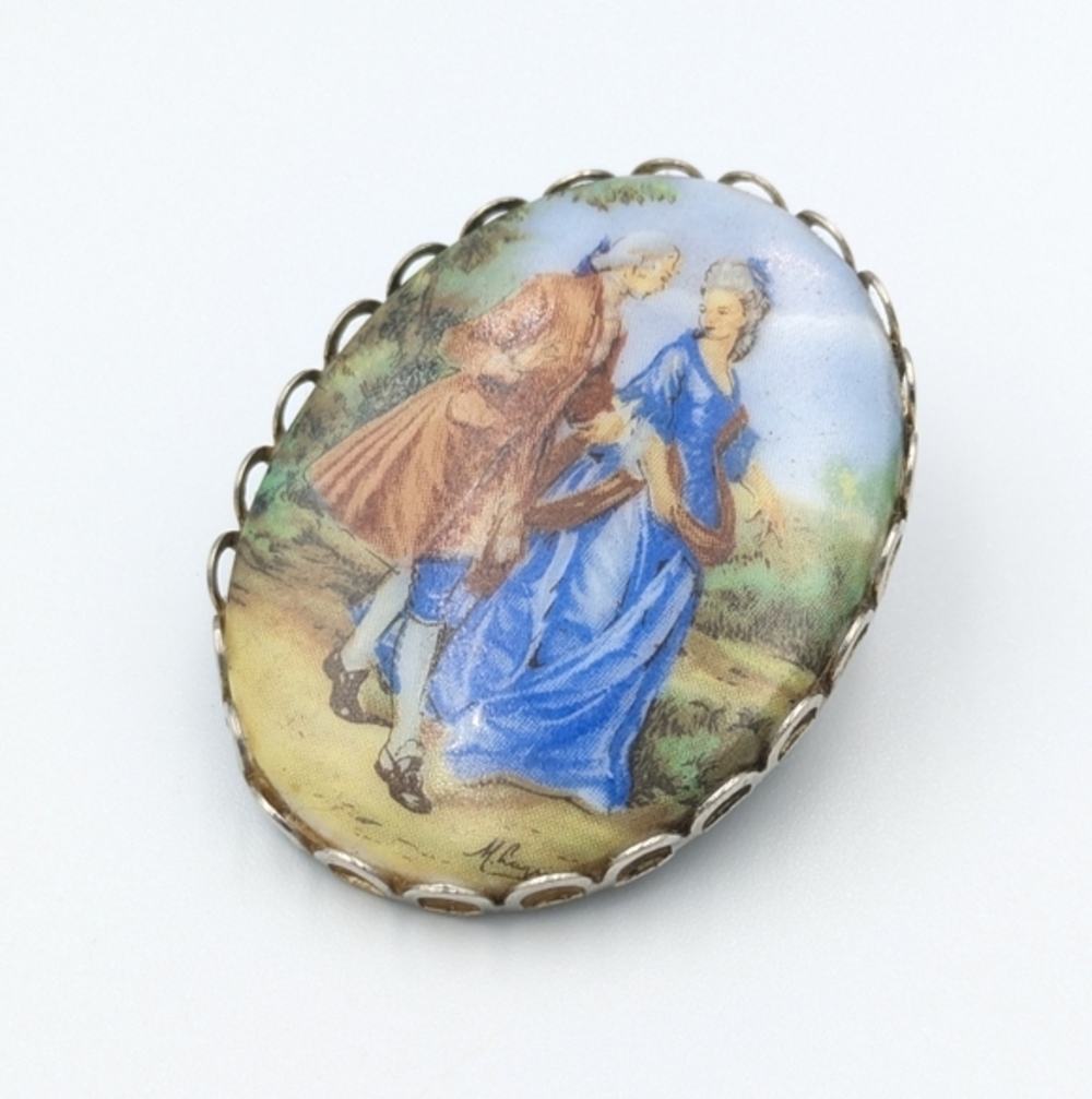 Vintage courting couple porcelain transferware oval brooch pin - Picture 4 of 6